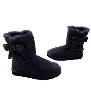 Women's UGG‎ "Josette" Midnight Blue sz 7, leather bow